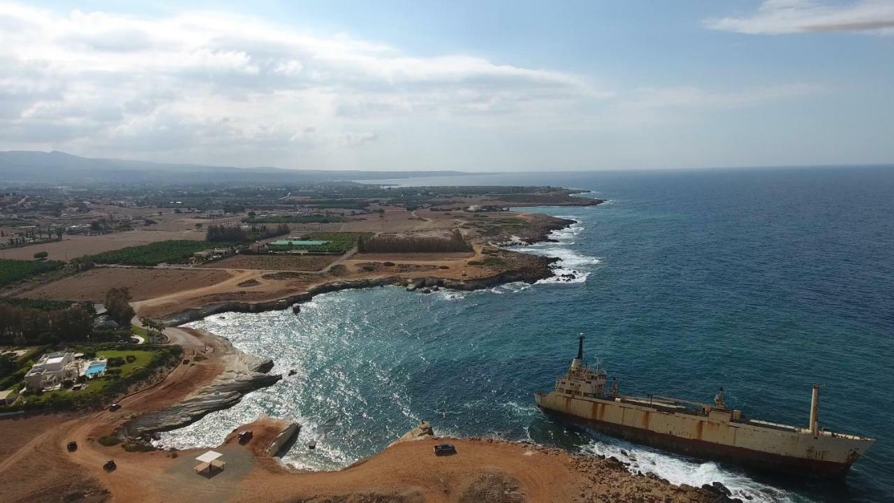 הוילה Aurora Townhouse - Complimentary Paphos Airport Transport מראה חיצוני תמונה